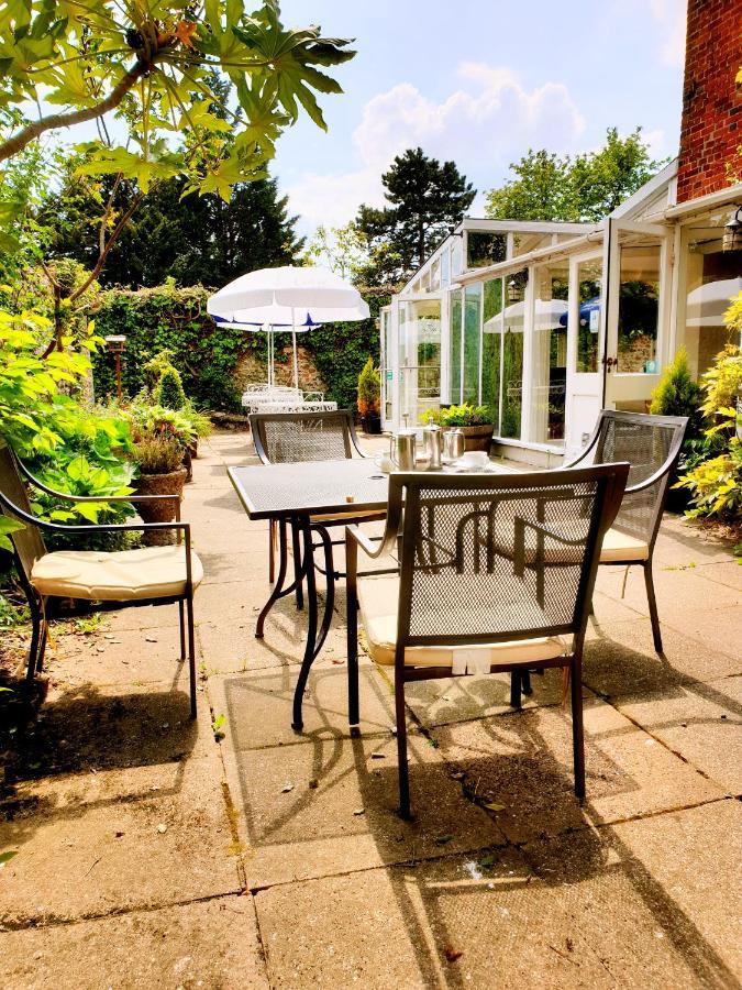 The Crown House Inn Great Chesterford Dış mekan fotoğraf