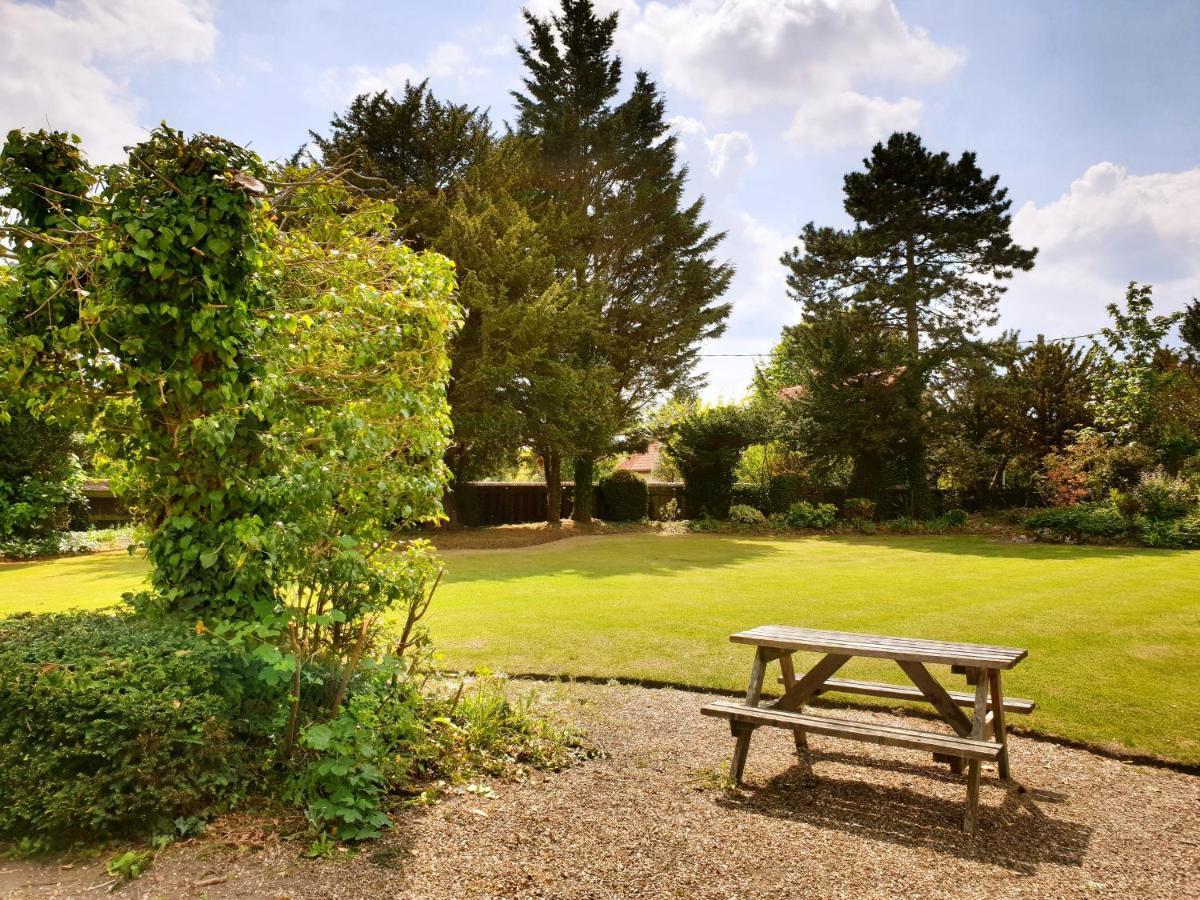 The Crown House Inn Great Chesterford Dış mekan fotoğraf